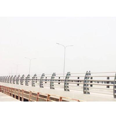 道路、橋梁不銹鋼復合管